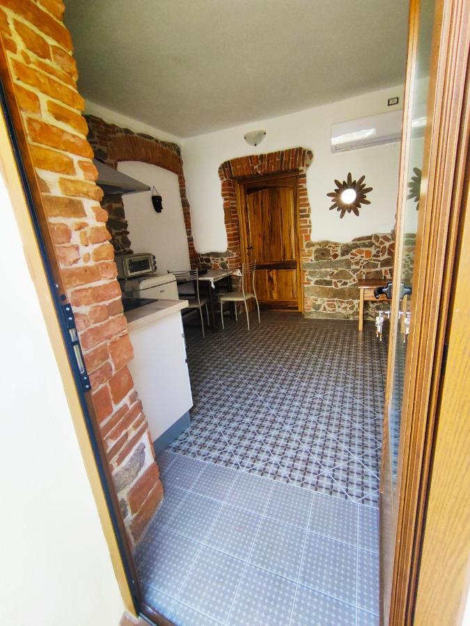 Sa Ferula Apartment ตอร์โตลี ภายนอก รูปภาพ