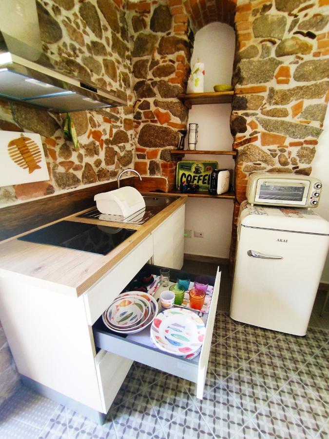 Sa Ferula Apartment ตอร์โตลี ภายนอก รูปภาพ